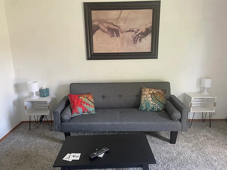 Roberta Dr — Photo 7