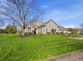 582 Yankee Trace Dr, Centerville, OH