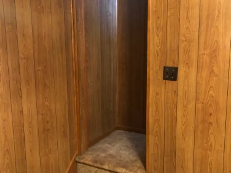 742 Genesee St — Photo 8