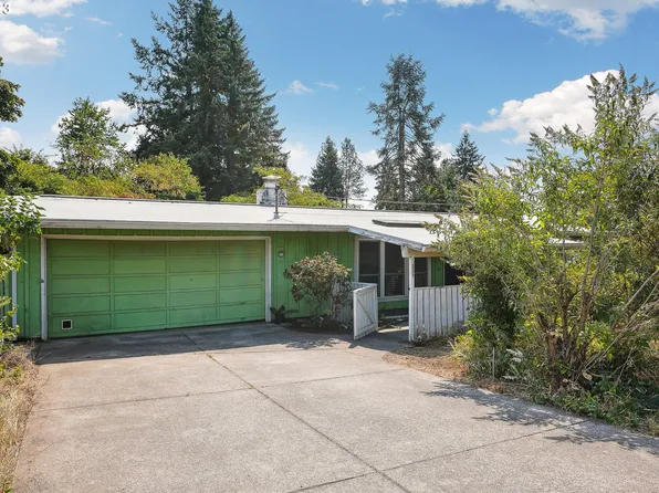 325 Beverly Ln, Gladstone, OR 97027