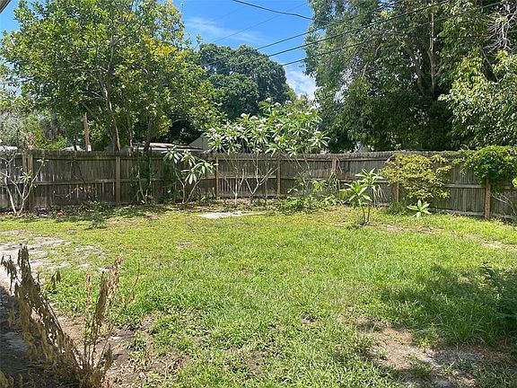 5th image of 2584 14th Ave N