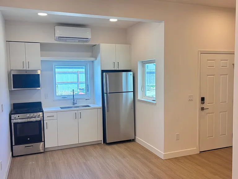 630 Harbour Way — Photo 14
