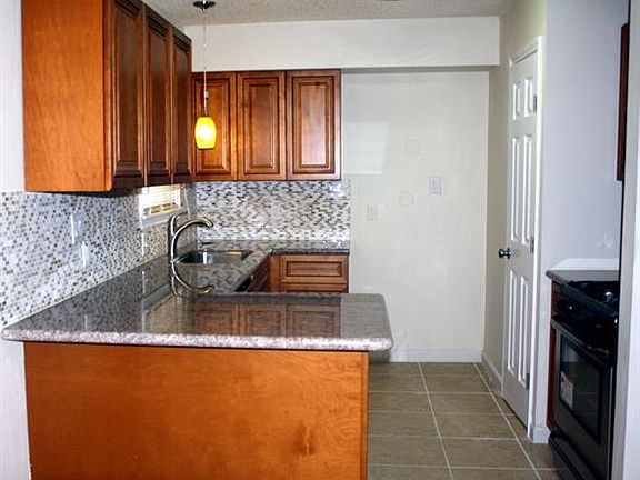 2nd image of 2639 Richland Ave
