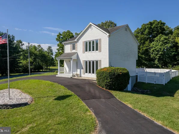 223 Winesap Ct, Clear Brook, VA 22624