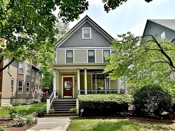 2nd image of 226 S Grove Ave