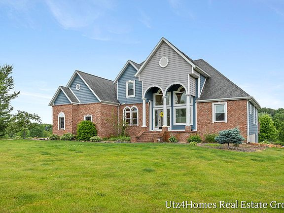 5th image of 6625 Twin Springs Ct NE