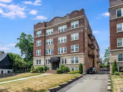 14 Forest St, Montclair, NJ, 07042