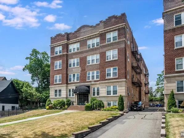 14 Forest St, Montclair, NJ 07042