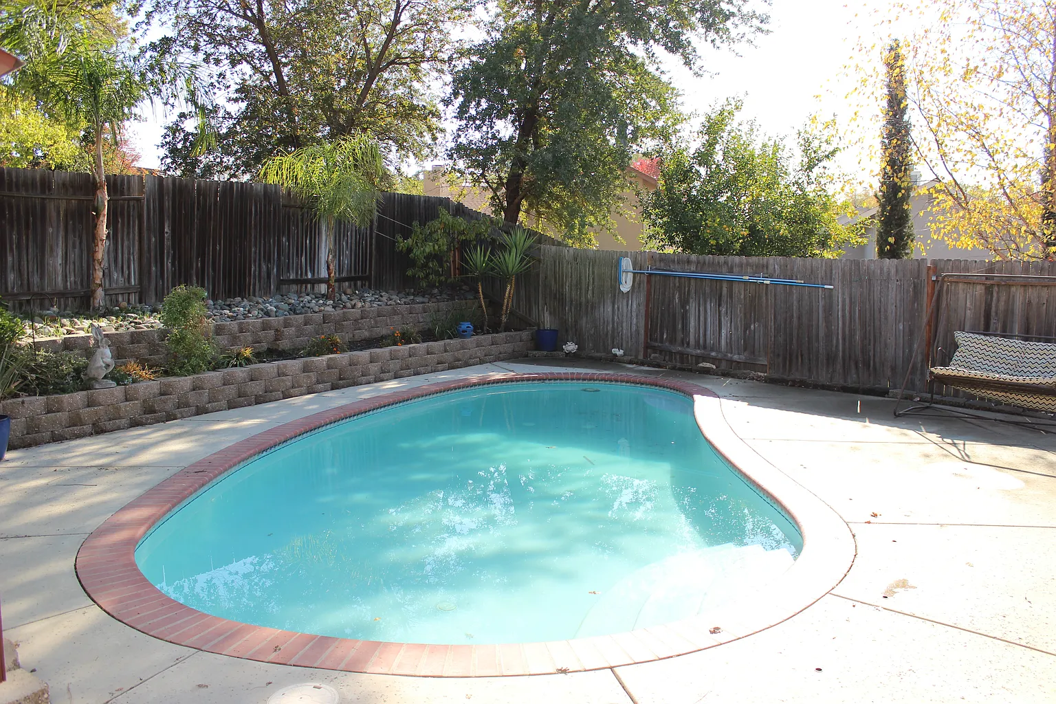 8014 Prior Way photo 1