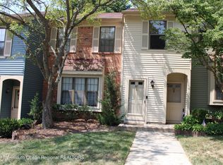 163 Foxhill Ct #163, Matawan, NJ 07747