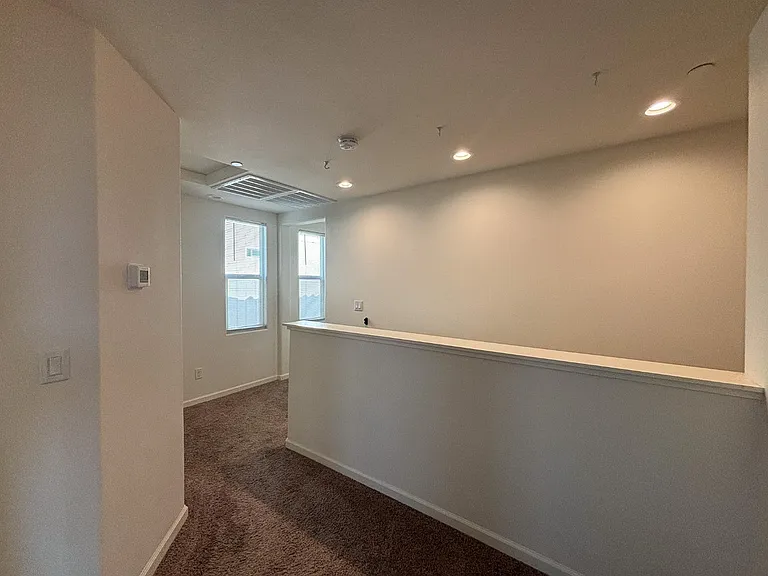 827 Fir St W — Photo 24