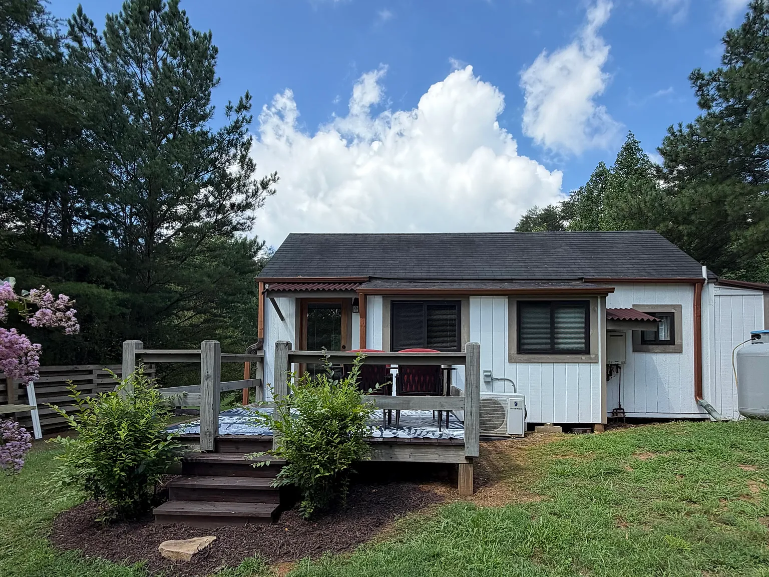 Studio, 550 sqft, $975 — Photo 2
