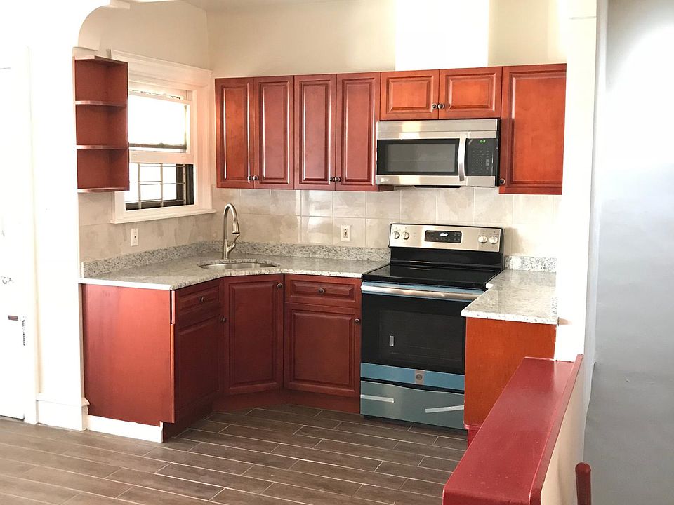 1st image of 221 S 47th St #2A