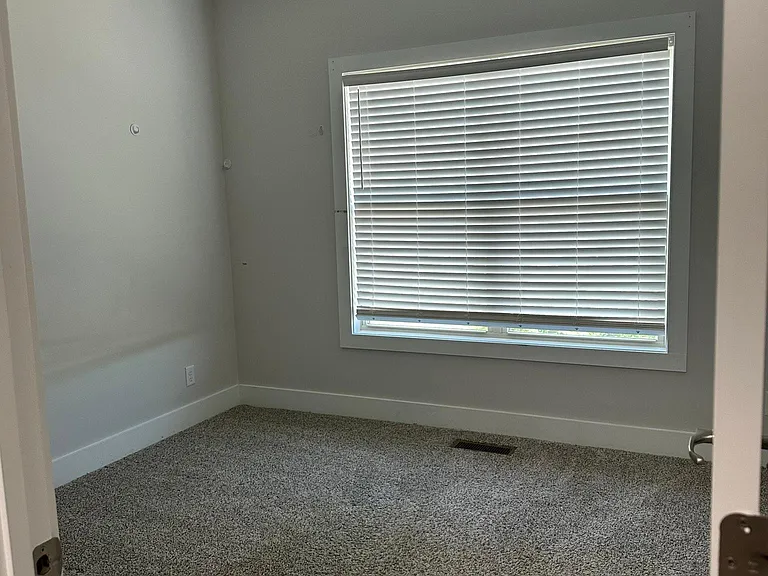 145 Bellvue Dr — Photo 22