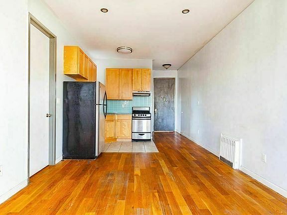 3rd image of 282 Cooper St #1L