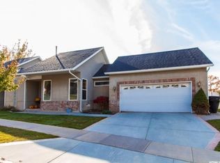 3742 Huntington Dr, Bountiful, UT 84010