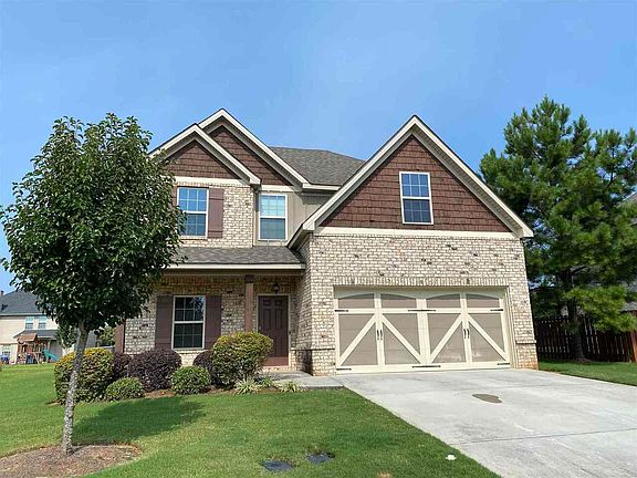3rd image of 113 Brown Thrasher Ln
