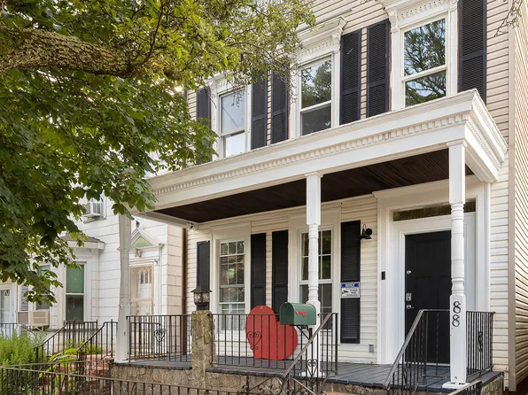 88 Chestnut Street image 1 of 19