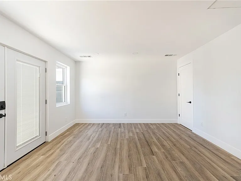 211 Florence Pl #A — Photo 10