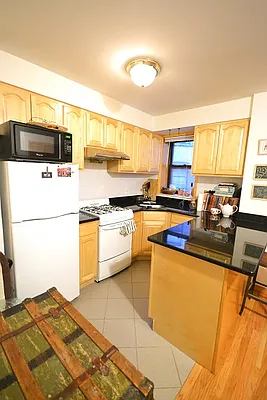 Rented by Bold New York | media 39