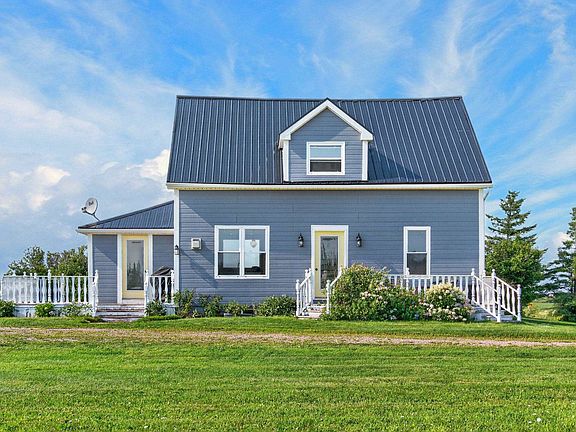 2nd image of 207 Malpeque Rd