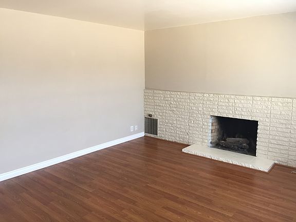 5th image of 241 Jade Dr