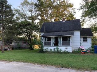 207 Vincennes Ave, Palestine, IL 62451