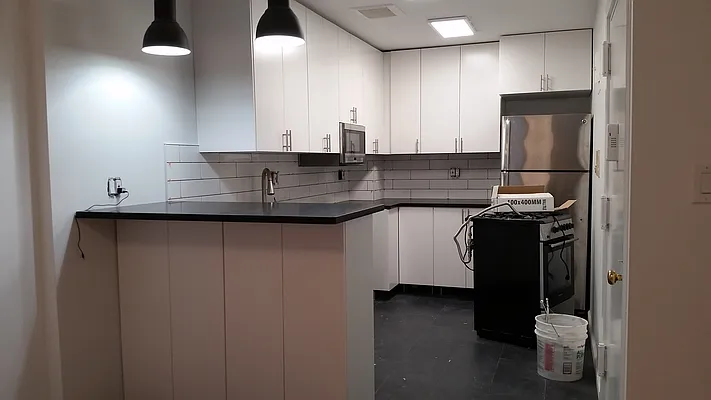 Rented by New York Realty Minimax Inc | media 2