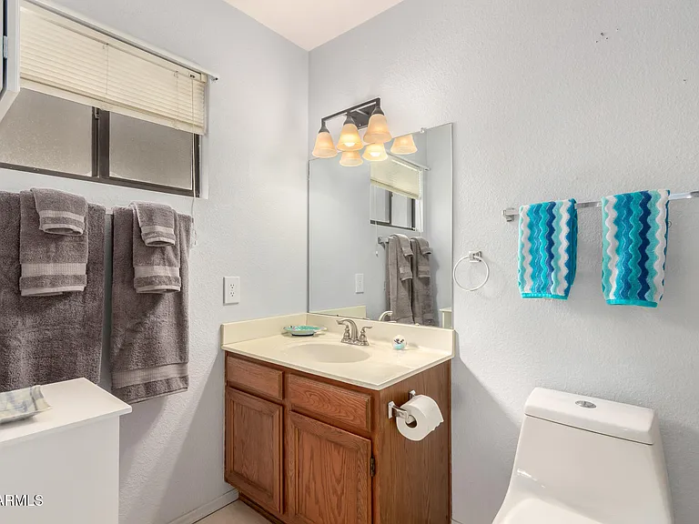 9264 W Morrow Dr — Photo 19