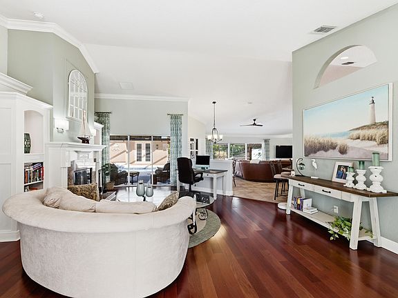 4th image of 441 SE Pine Road