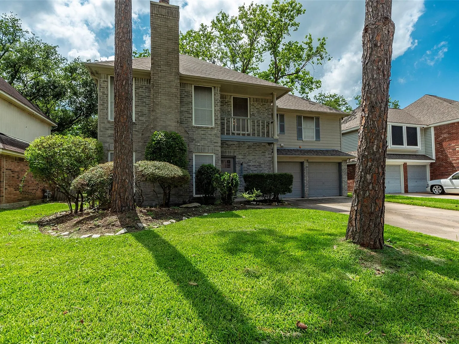 4 bed, 2.5 bath, 2146 sqft, $2,750 — Photo 2
