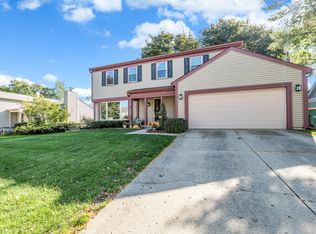 896 Chaucer Way, Buffalo Grove, IL 60089