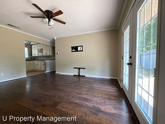 4th image of 1418 Greencove Dr