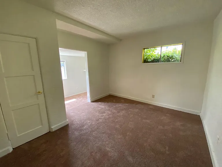 12921 Landale St — Photo 11