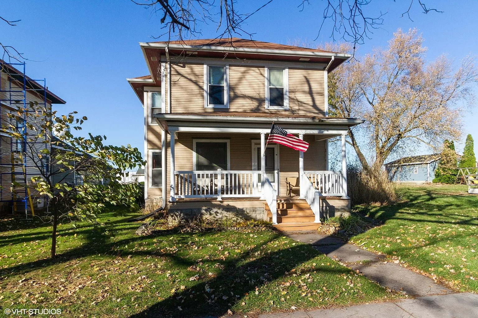 203 E Taylor St photo 1
