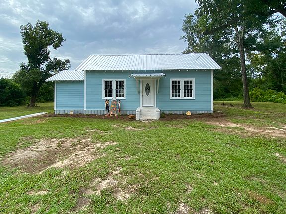2nd image of 8051 Eugenia St