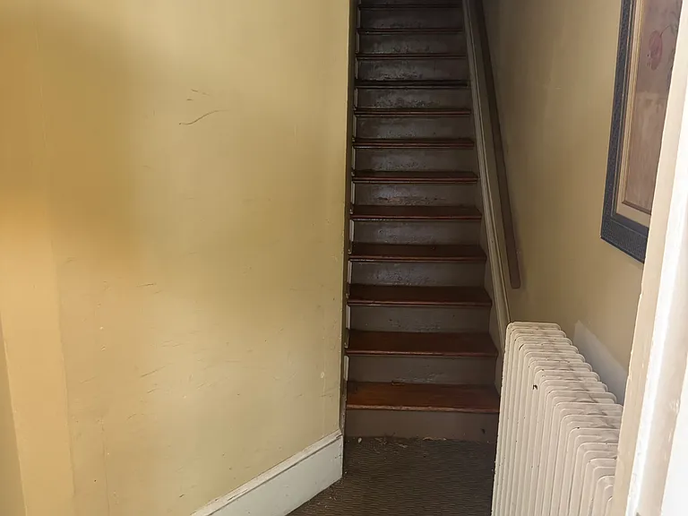 1903 Delaware Ave #3 — Photo 3