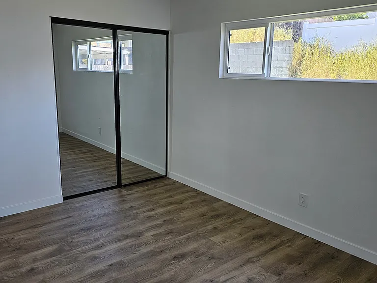 21329 Jaffrey Ave — Photo 10