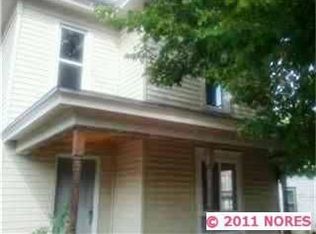 812 E Maple St, Independence, KS 67301