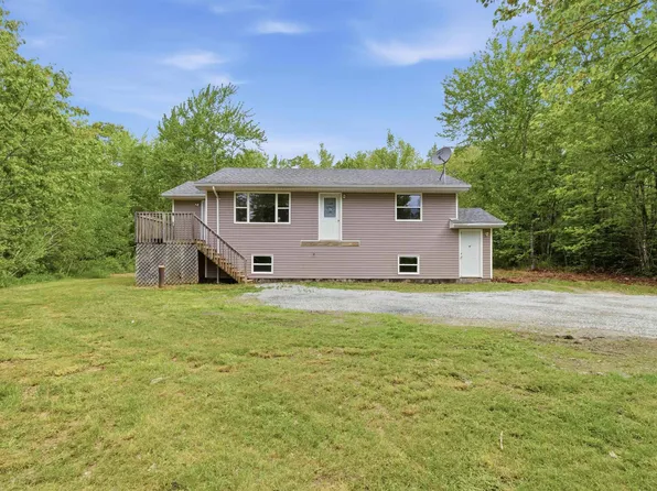 979 Walker Rd, East Hants, NS B0N 2N0