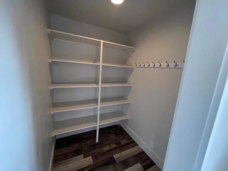7155 Sypes Canyon Rd — Photo 9