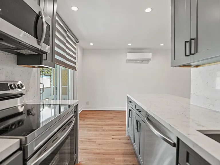 Blackburn Beverly by Wiseman — Photo 65