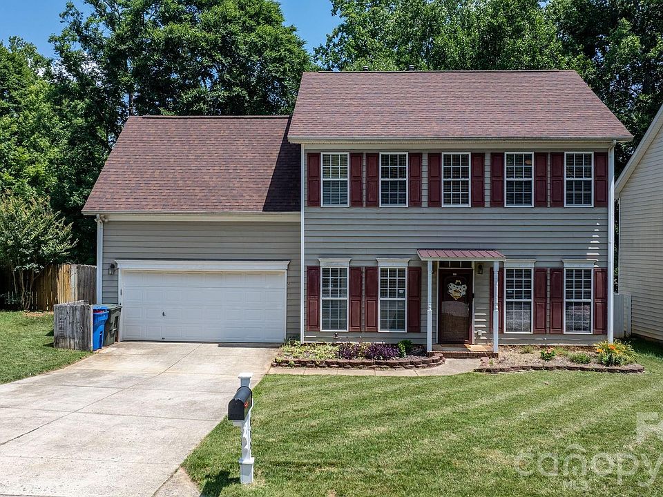 1st image of 118 Devon Forrest Dr