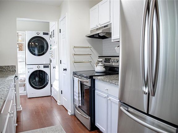 4th image of 2189 Forrest Pl NW