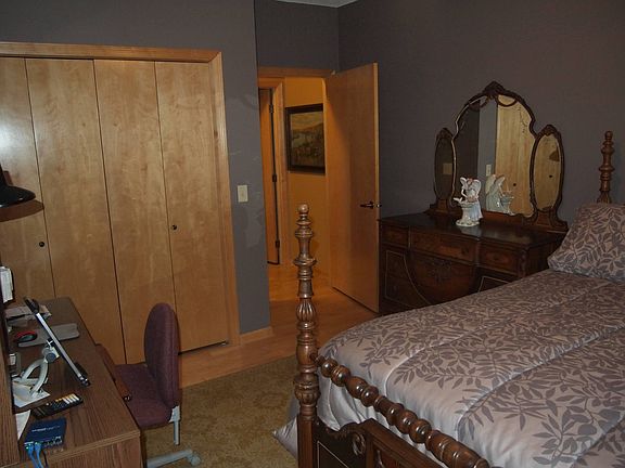 4th image of 2530 34th St E #108