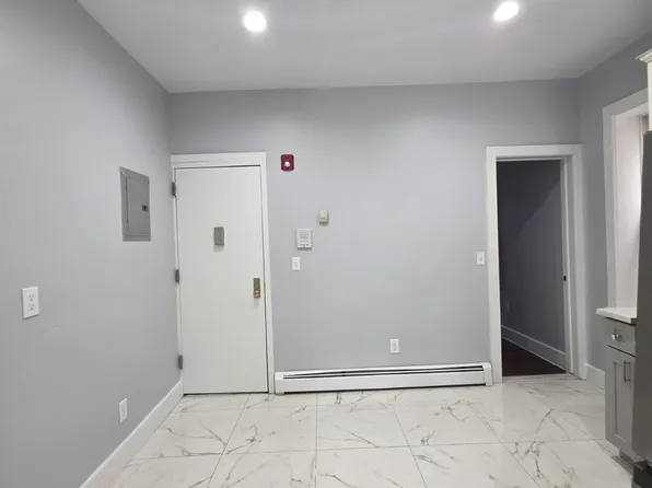 114 Maple St, Yonkers, NY