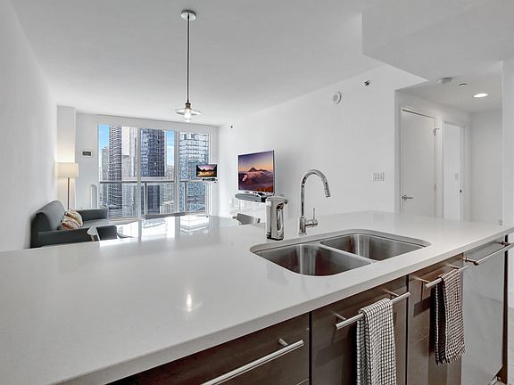 2nd image of 55 SE 6th Street #3506