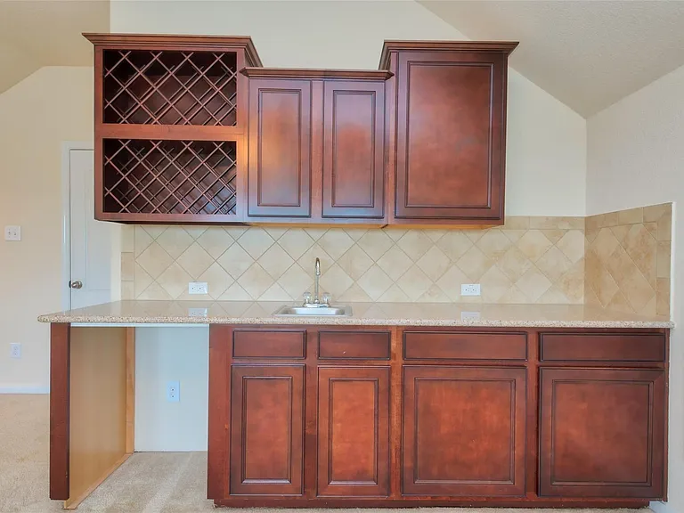 6906 Patterson Dr — Photo 24