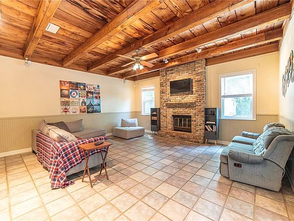 4th image of 4721 Saint Dominic Pl