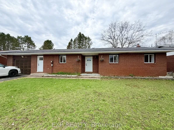 7 Fitz Ave, South River, ON P0A 1X0
